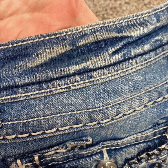 Miss Me Cuffed Capri Low Rise Jeans Distressed Jewled Pockets Size 26 - Picture 13 of 13